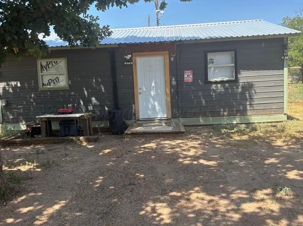 908 Avenue A NW, Childress, TX 79201