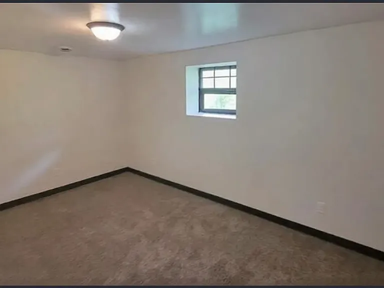 807 N Clark Ave — Photo 31