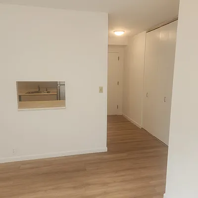 Rented by Douglas Elliman | media 5