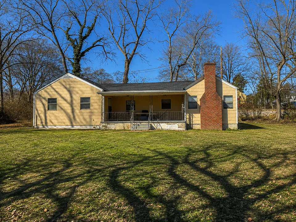 103 Hunt Ave