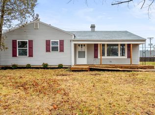1512 W Stirling Dr, Muncie, IN 47304