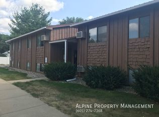 1009 W 26th St #9, Sioux Falls, SD 57105