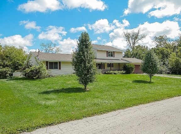 3rd image of 1960 Valencia Dr