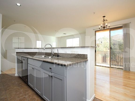 3rd image of 3068 E Dunbar Dr