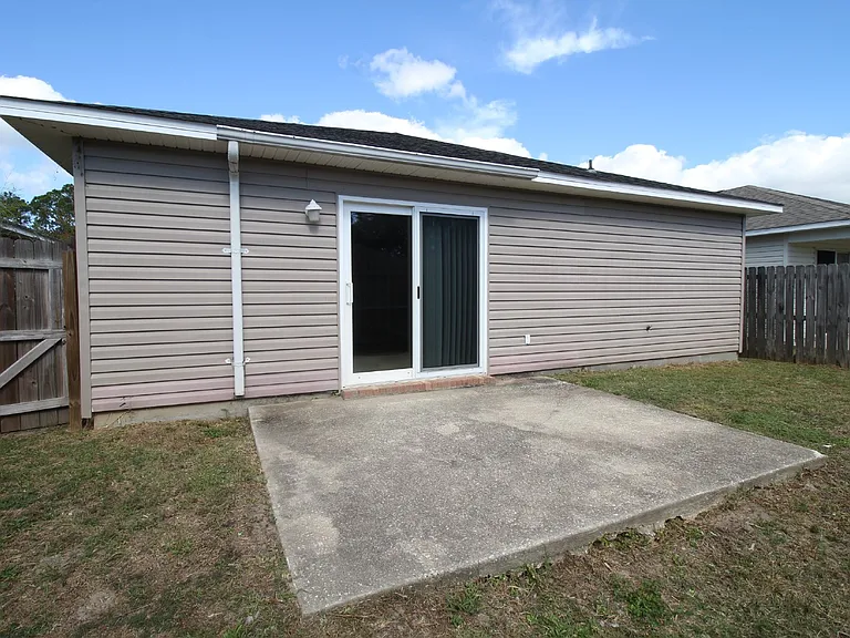 1064 Antigua Cir — Photo 19