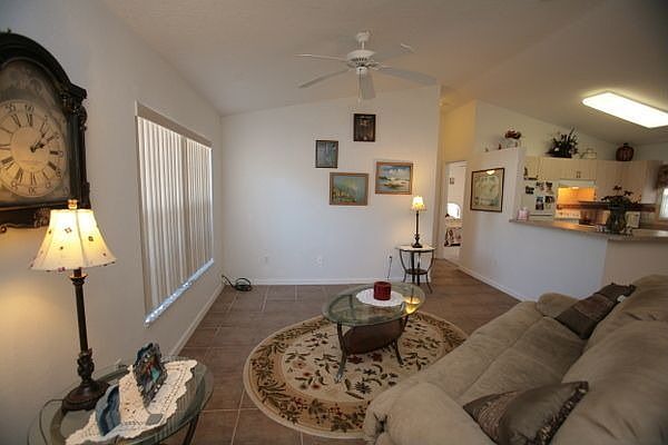 2nd image of 139 Persimmond Dr