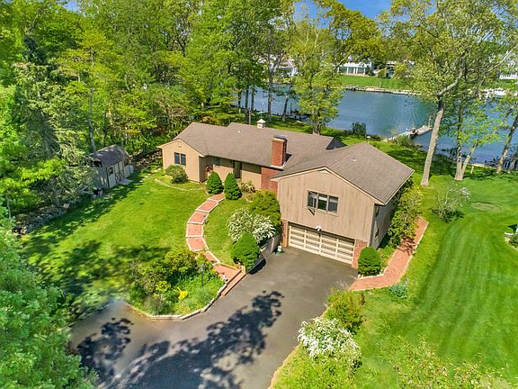 3rd image of 1825 Gull Pond Ln
