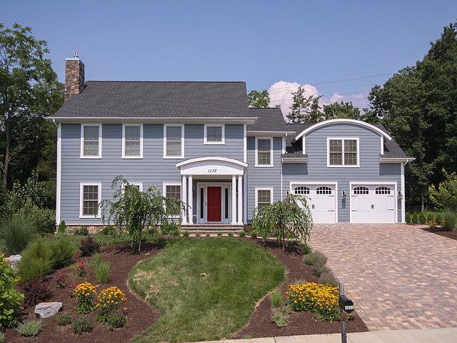 1st image of 1032 James Pl