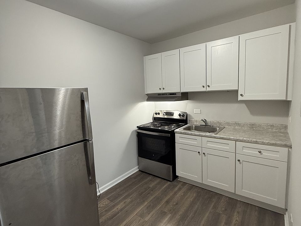 1st image of 2123 S 51st Ct #11391417