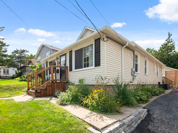 714 Walnut St, Lemont, IL 60439