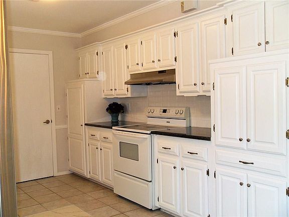 3rd image of 3436 NW 69th St