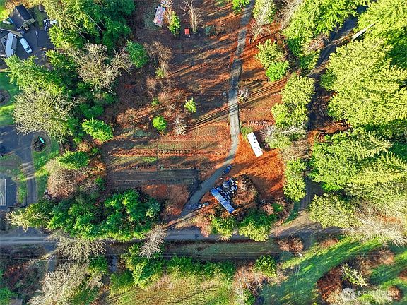 4th image of 2514 177th Avenue NE