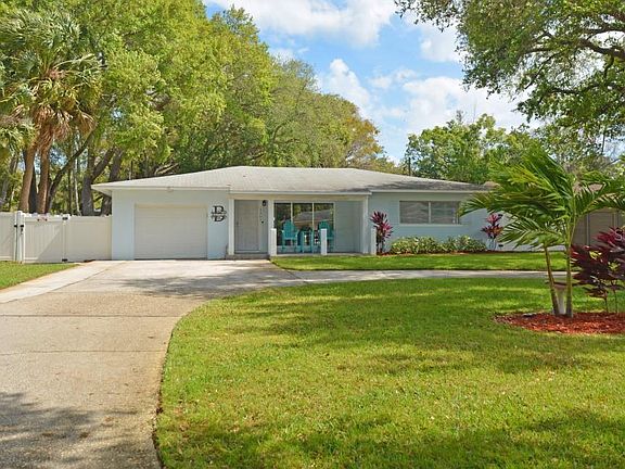 2nd image of 1207 Jungle Ave N