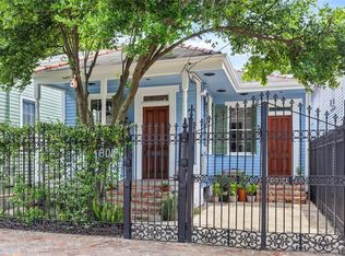 908 1st St, New Orleans, LA 70130