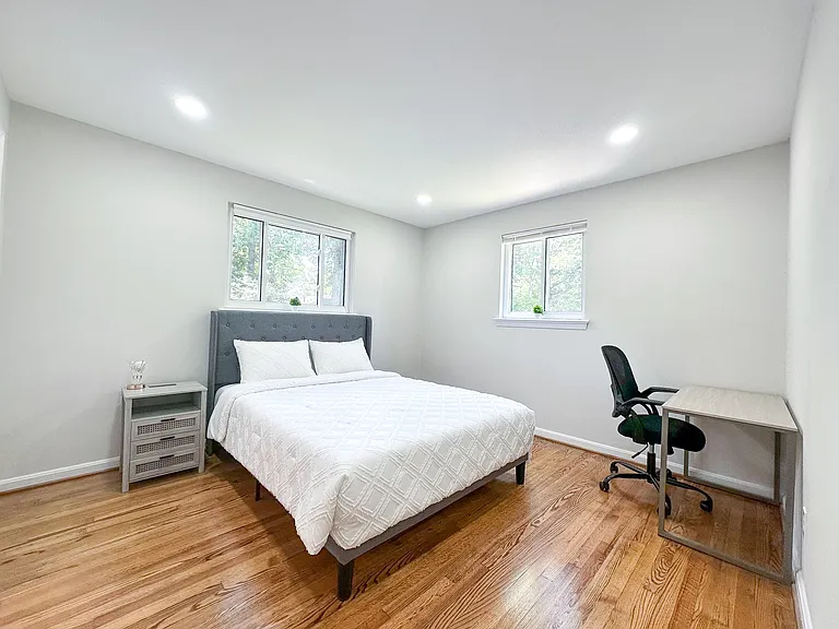 7515 Havelock St — Photo 5