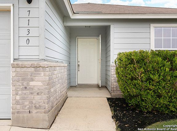 3rd image of 7130 Sun Valley Dr