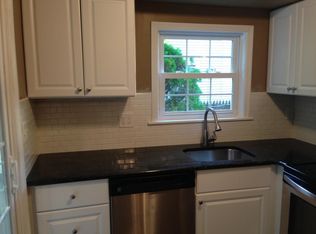322 Lockridge Ln, Alburtis, PA 18011