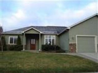 711 Mountain Ave, Central Pt, OR 97502