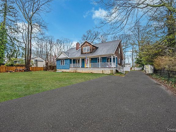 3rd image of 273 N Country Road