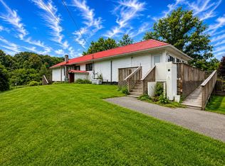 110 Sparrow Ln, Ghent, WV 25843