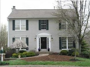 1481 Bristol Dr, South Park, PA