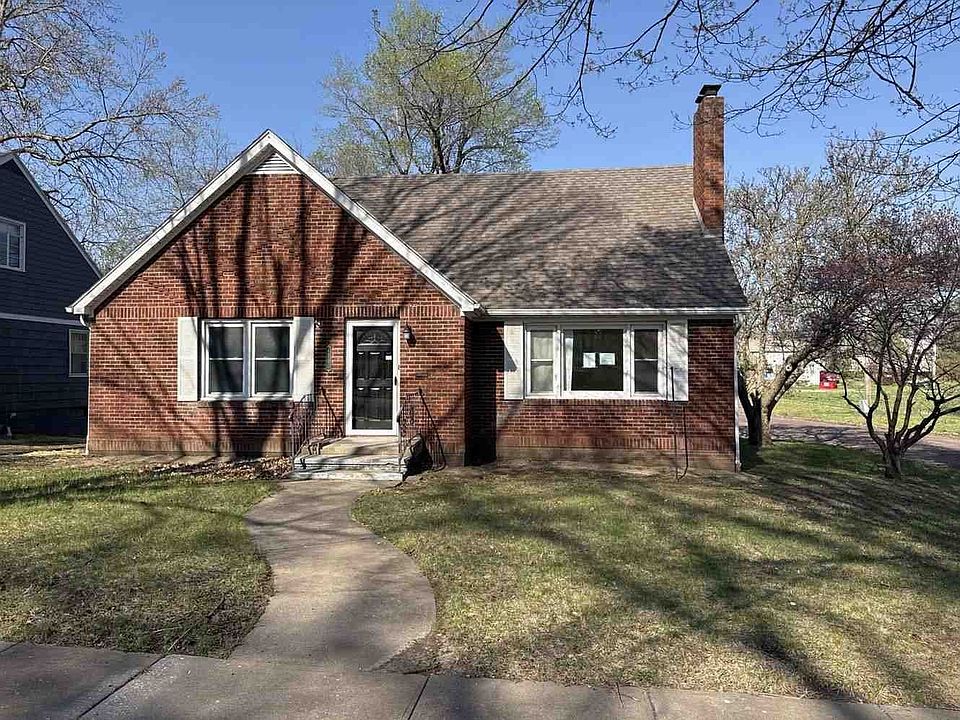 1st image of 1700 Olive St