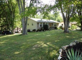 721 N Whispering Oak Cir, Powell, TN 37849