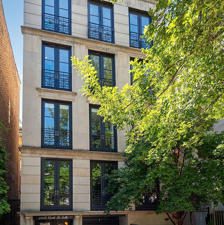 1st image of 1418 N La Salle Dr APT 3