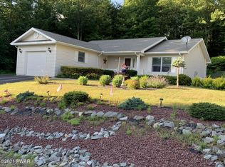 5 West St, Forest City, PA 18421
