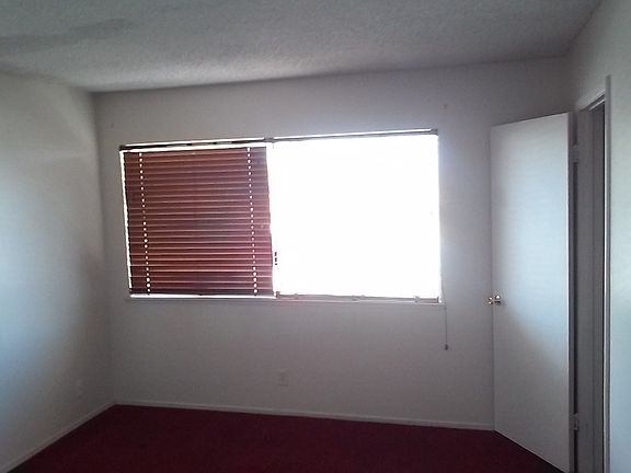 5th image of 4039 E Boston Ave