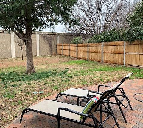 Large Brick/Pavestone patio