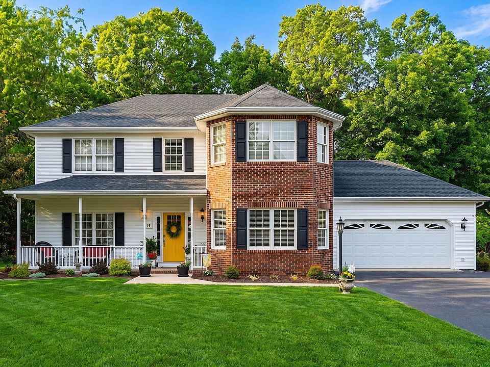 1st image of 15 Rutherford Ln