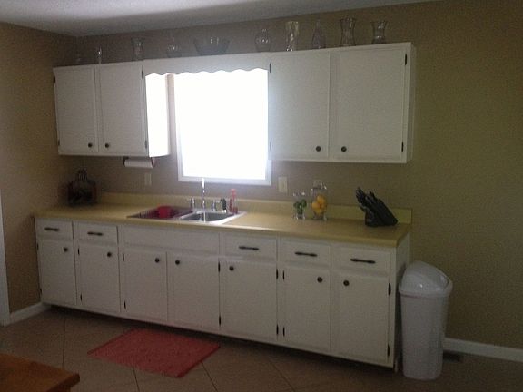5th image of 435 Brown Ln