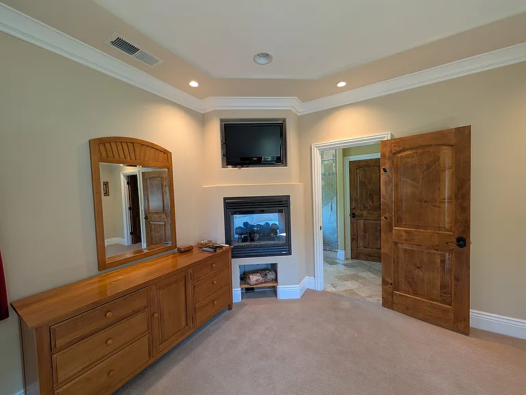 262 Los Gatos Blvd — Photo 16