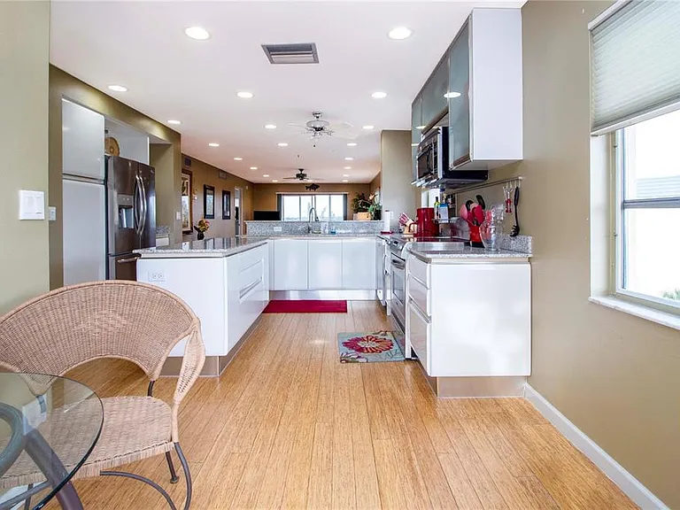 8625 Midnight Pass Rd #B508 — Photo 10