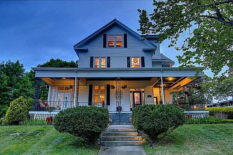 188 Prospect St, Woonsocket, RI 02895 Zillow