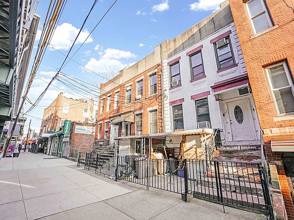 3rd image of 3609 31st St