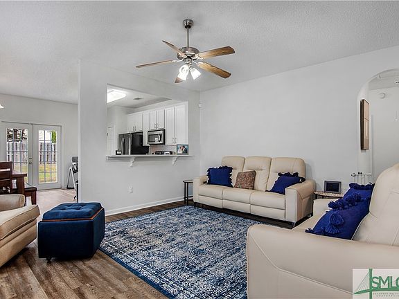 4th image of 735 E Bristol Way