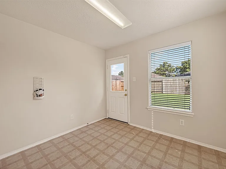 19119 Yaupon Ranch Dr — Photo 20