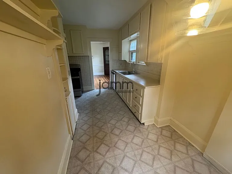 16811 Kenyon Rd — Photo 8
