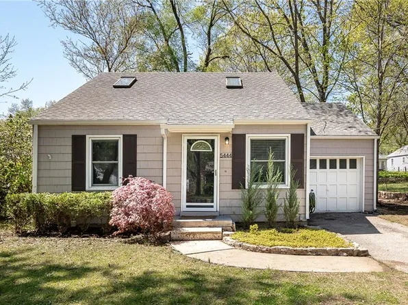5444 Cedar St, Roeland Park, KS 66205