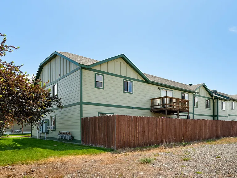 1132 Cruiser Ln #F — Photo 3
