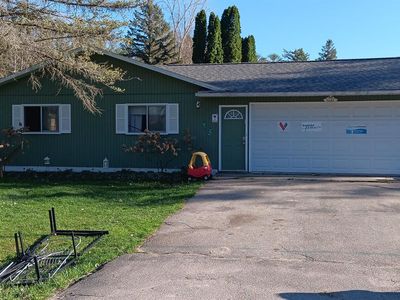 5135 S Pine St, Beaverton, MI, 48612
