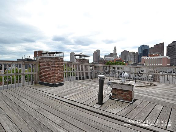 21 Moon St. #6 Boston - North End Unit Photo 2