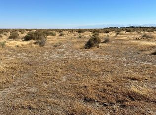 5615 W Rosamond Blvd, Rosamond, CA 93560