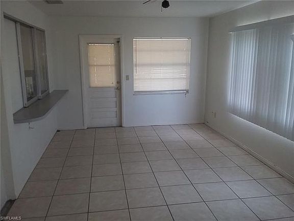 4th image of 216 Idleview Ave