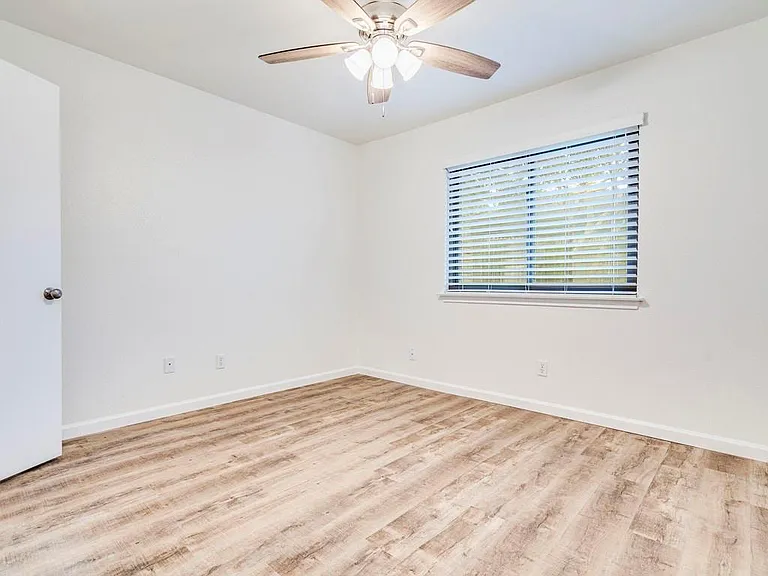 8305 Summer Side Dr #165 — Photo 13