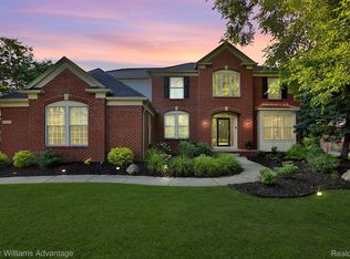 17549 White Pine Ct, Northville, MI 48168