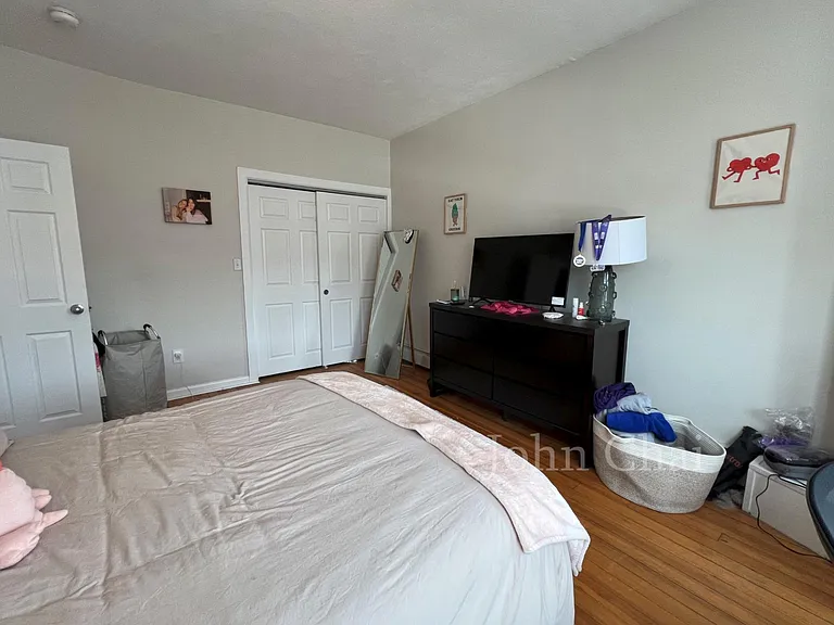 1950 Beacon St #4 — Photo 7