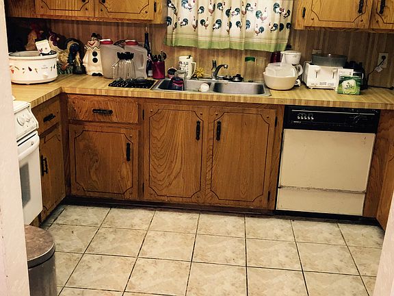 2nd image of 2801 Cypress Dr